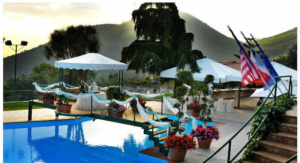 Hotel Diecimare Cava deʼ Tirreni Zewnętrze zdjęcie