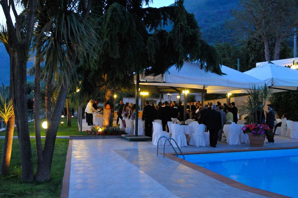 Hotel Diecimare Cava deʼ Tirreni Zewnętrze zdjęcie