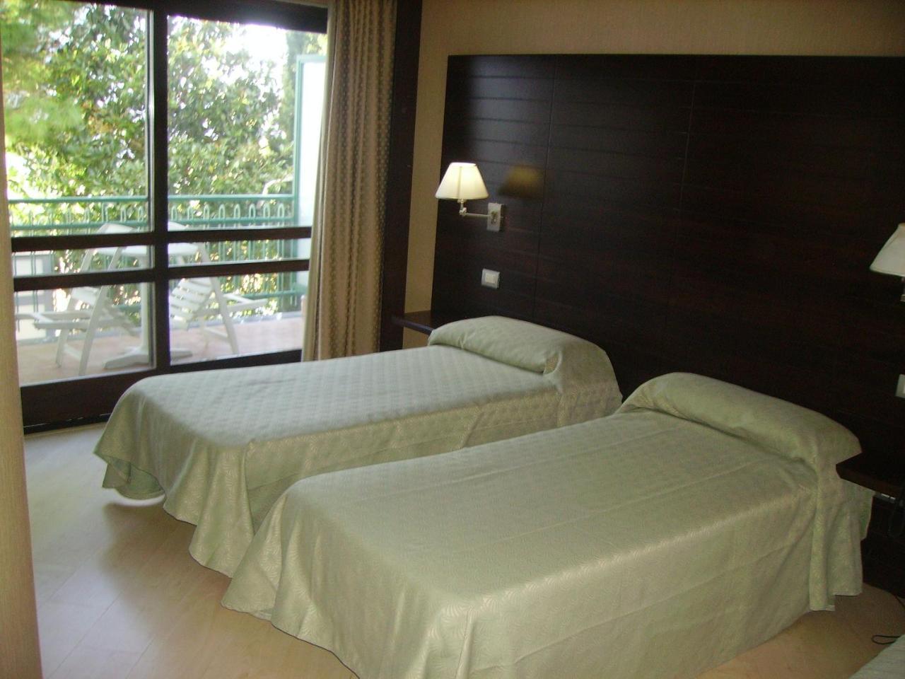 Hotel Diecimare Cava deʼ Tirreni Zewnętrze zdjęcie